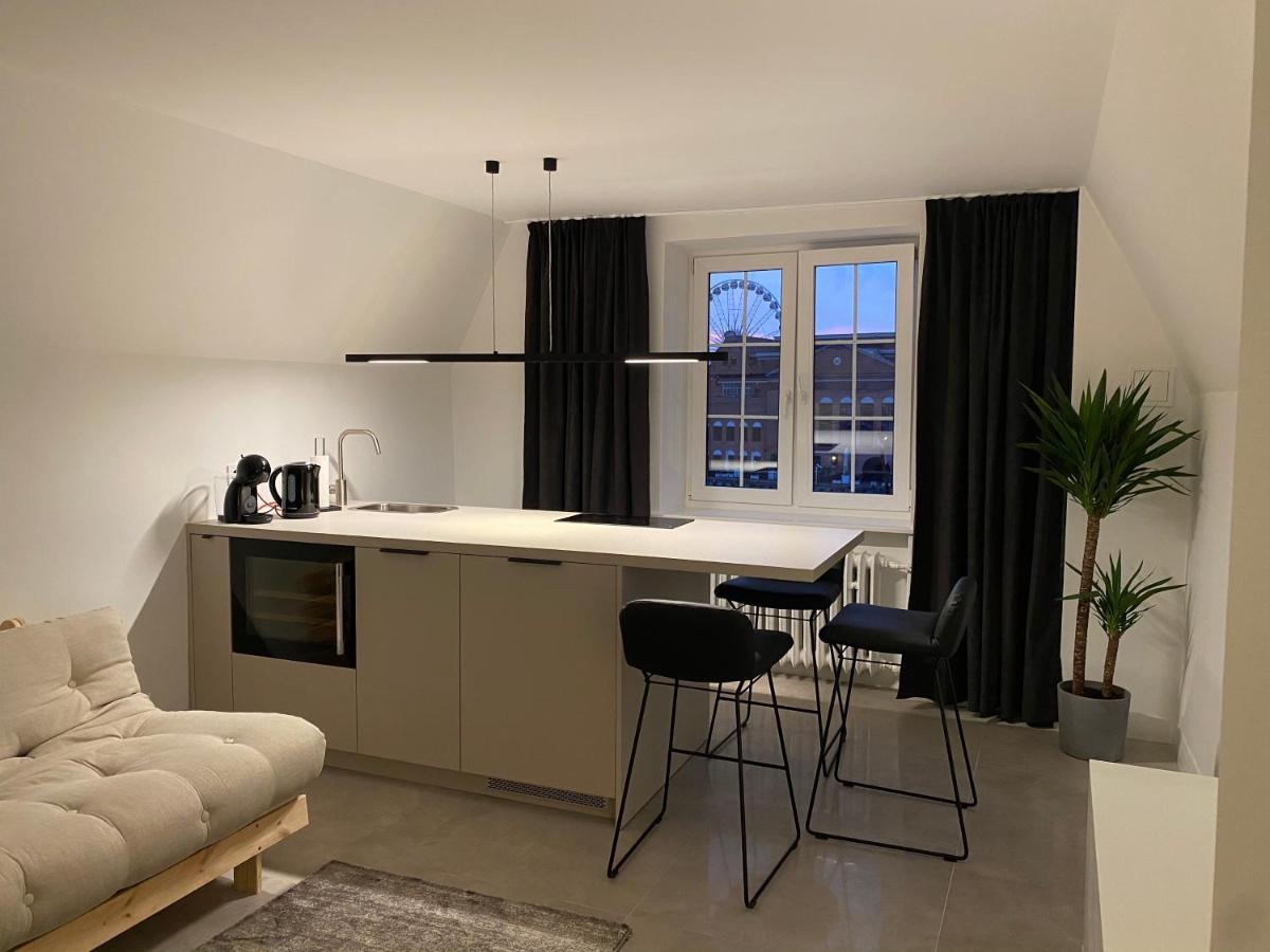 Апартаменты Apartament West - Targ Rybny Гданьск Экстерьер фото